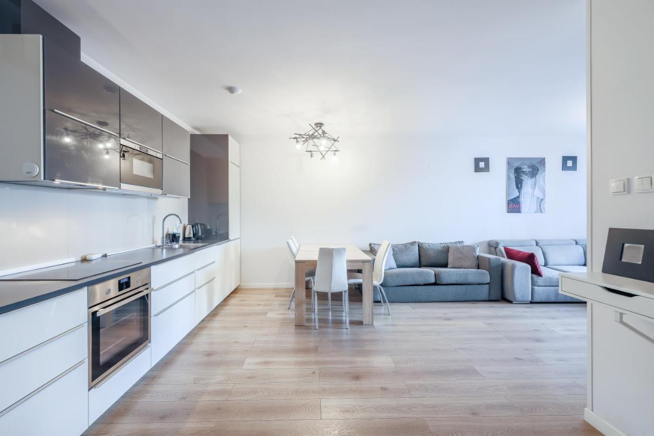 Apartmate Spacious Apartment With Balcony Oldtown For 6 People Danzica Esterno foto